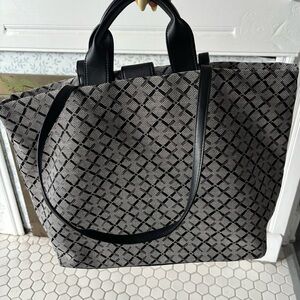 A New Day Black and Gray Patterned Tote